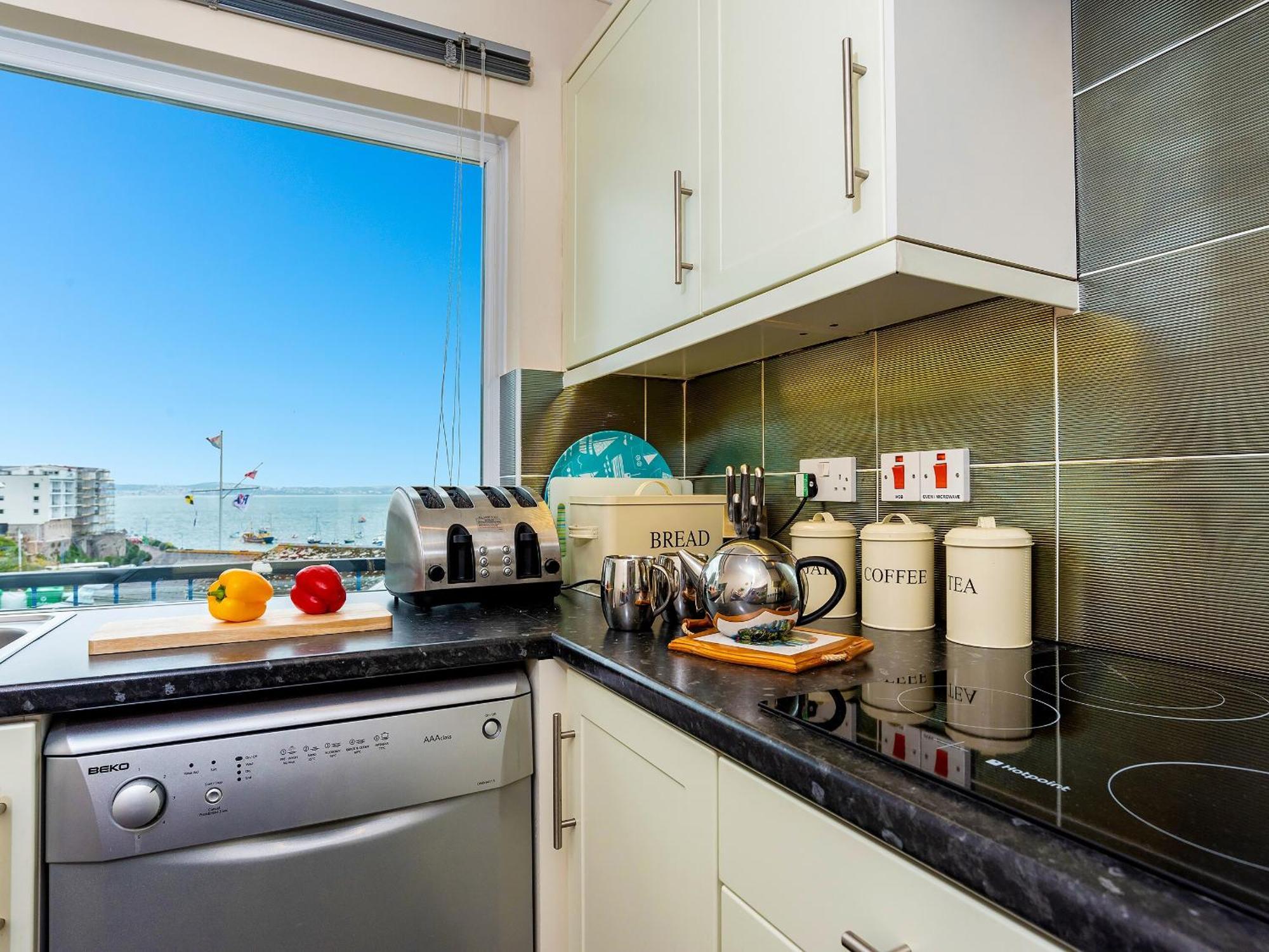 9 Dolphin Court Apartment บริกแซม ภายนอก รูปภาพ